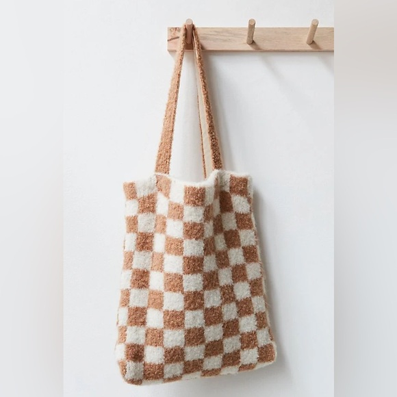 Free People Checkers Carry On Scarf & Tote Set Caramel Brown and Cream - Picture 3 of 8